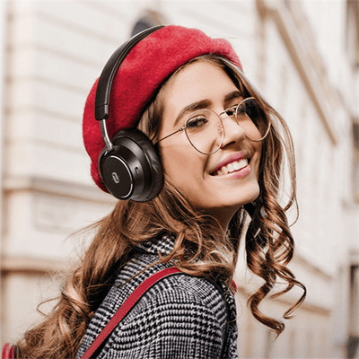 BH046 on-ear wireless headphones